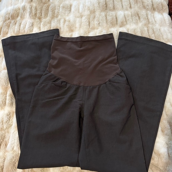 Lots of Maternity pants - Picture 7 of 9